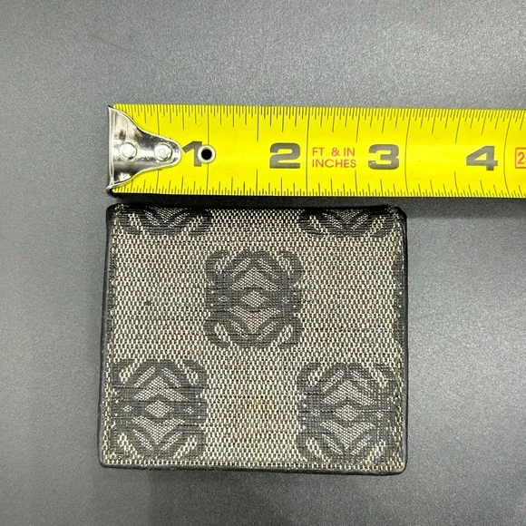 Loewe Coin Pouch Holder Button Close - Picture 13 of 13